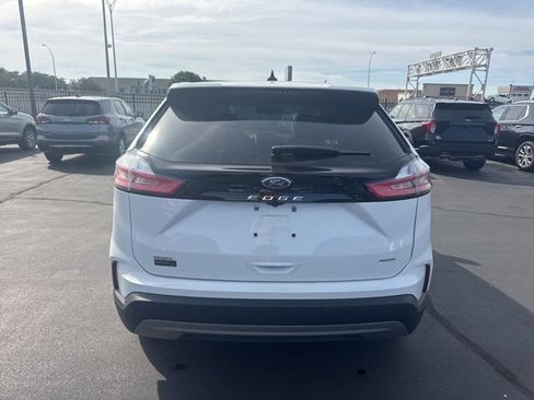 Used 2024 Ford Edge SEL image 4