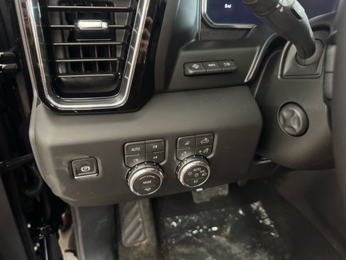 New 2026 GMC Sierra 1500 Denali Ultimate AWD/4WD image 17