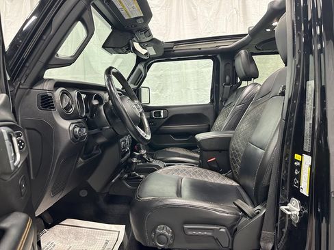 Used 2021 Jeep Wrangler Unlimited Sahara AWD/4WD image 14