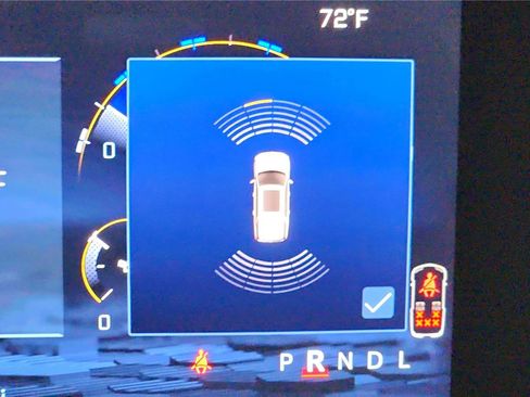 Used 2025 Chevrolet Tahoe High Country image 39