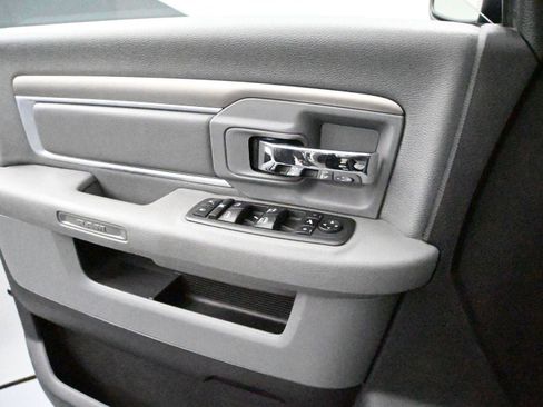 Used 2016 RAM 1500 Big Horn image 7