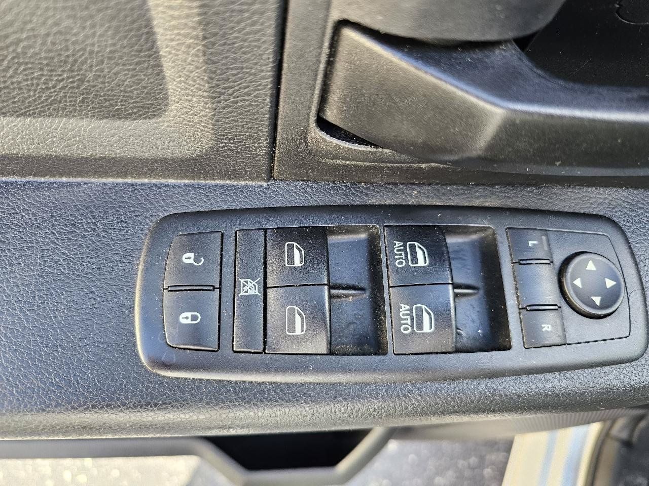 Used 2017 RAM 1500 Tradesman w/ Popular Equipment Group AWD/4WD image 5