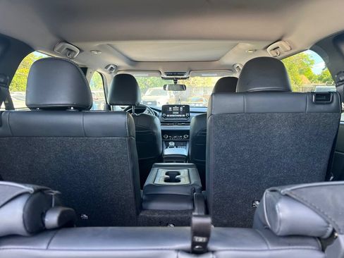 Used 2024 Mitsubishi Outlander Ralliart AWD/4WD image 7