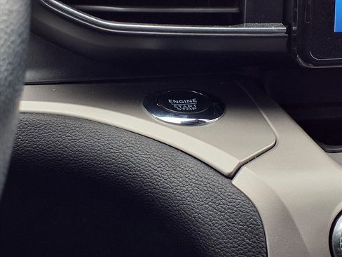 Used 2022 Ford Explorer XLT w/ Equipment Group 202A image 15