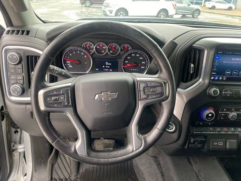 Used 2022 Chevrolet Silverado 1500 RST image 17