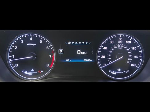 Used 2017 Genesis G80 3.8 RWD image 55