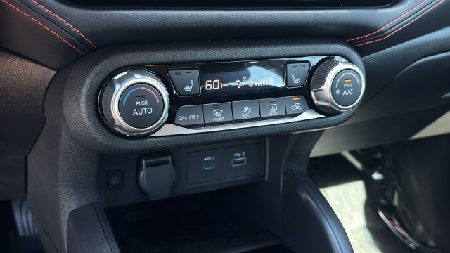 Used 2025 Nissan Versa SR w/ Trunk Package FWD image 29