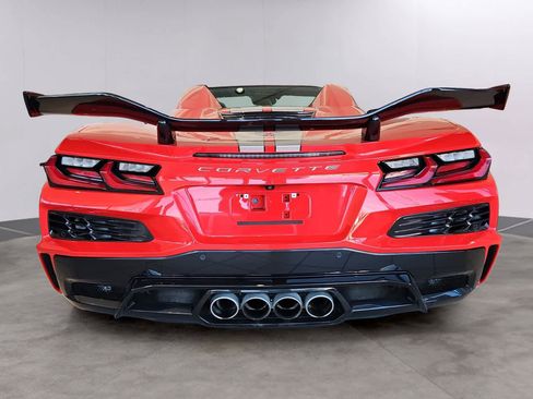 Certified 2024 Chevrolet Corvette Z06 w/ Z07 Performance Package RWD image 5