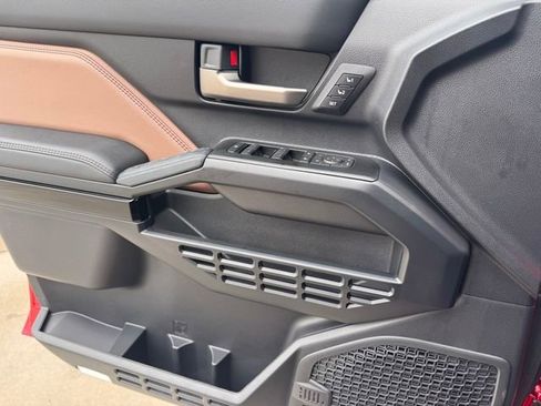 New 2026 Toyota 4Runner Limited AWD/4WD image 17