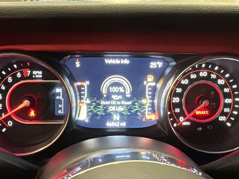 Used 2018 Jeep Wrangler Unlimited Rubicon image 15