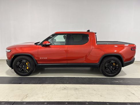 Used 2022 Rivian R1T Adventure AWD/4WD image 2