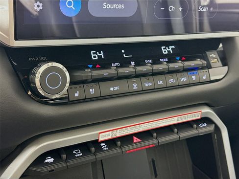 New 2025 Toyota Tundra Platinum AWD/4WD image 26