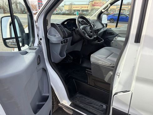 Used 2019 Ford Transit 250 T-250 148 Low Rf 9000 GVWR Sw image 12