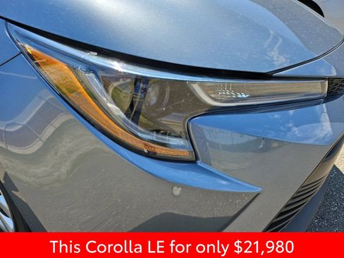Used 2025 Toyota Corolla LE FWD image 13
