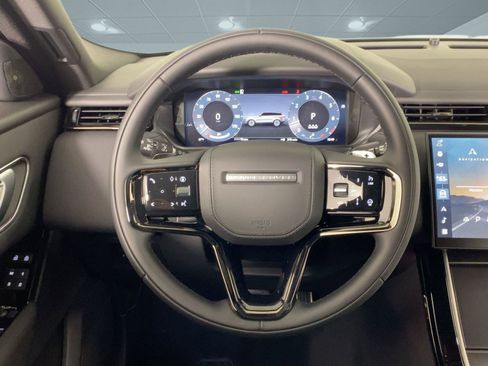 Used 2026 Land Rover Range Rover Velar Dynamic SE image 14