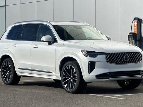 New 2026 Volvo XC90 B6 Ultra w/ Protection Package AWD/4WD image 7