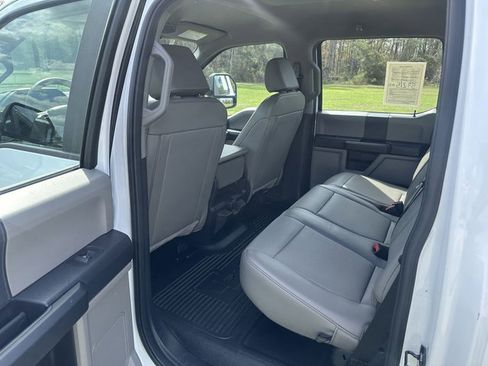Used 2022 Ford F250 XL w/ Power Equipment Group image 8