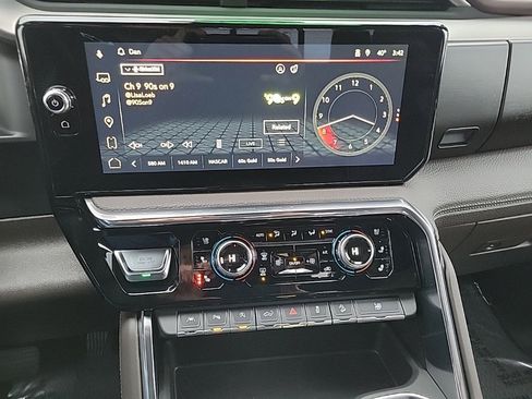 Used 2024 GMC Sierra 1500 Denali image 10