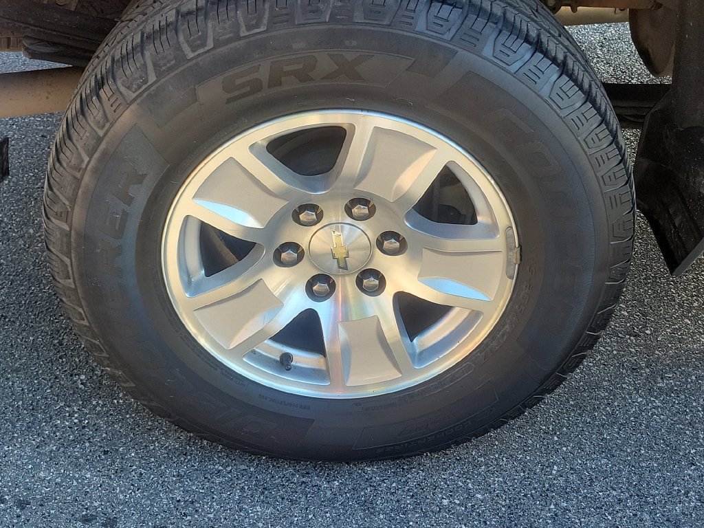 Used 2019 Chevrolet Silverado 1500 LT AWD/4WD image 7