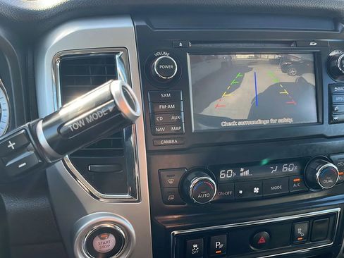 Used 2018 Nissan Titan PRO-4X image 13
