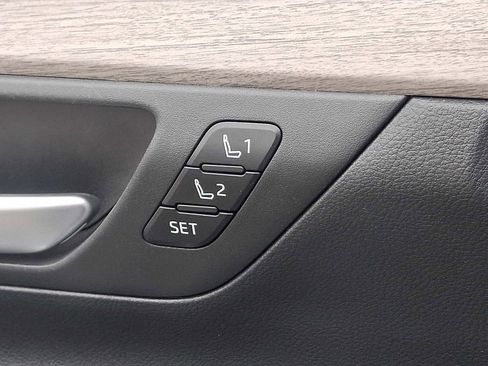 Used 2024 Toyota Grand Highlander Limited image 31