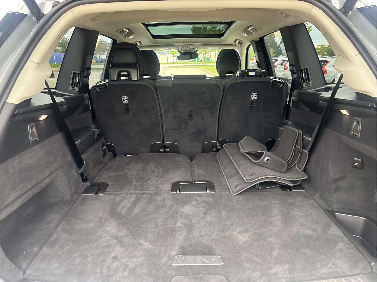 Used 2026 Volvo XC90 B6 Plus AWD/4WD image 12
