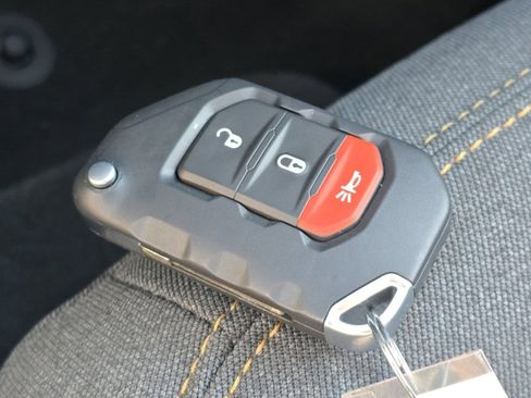 New 2026 Jeep Gladiator Sport image 19