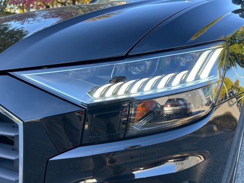 Used 2023 Audi Q8 Prestige image 26