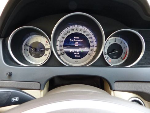 Used 2013 Mercedes-Benz C 250 Sedan image 40