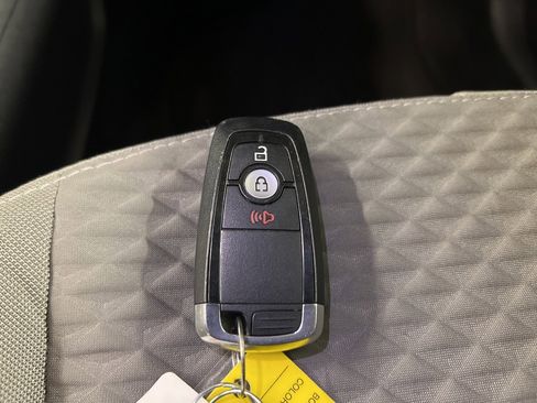 Certified 2022 Ford Escape SE image 34