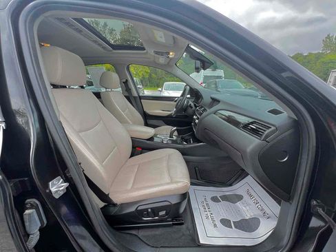 Used 2017 BMW X4 xDrive28i image 14