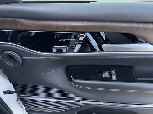 Used 2024 Jeep Grand Wagoneer L 4WD image 47