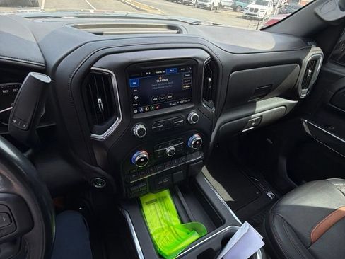 Used 2021 GMC Sierra 1500 AT4 w/ AT4 Premium Package AWD/4WD image 9