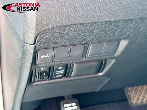 Used 2018 Nissan Armada SL w/ Moonroof Package RWD image 13