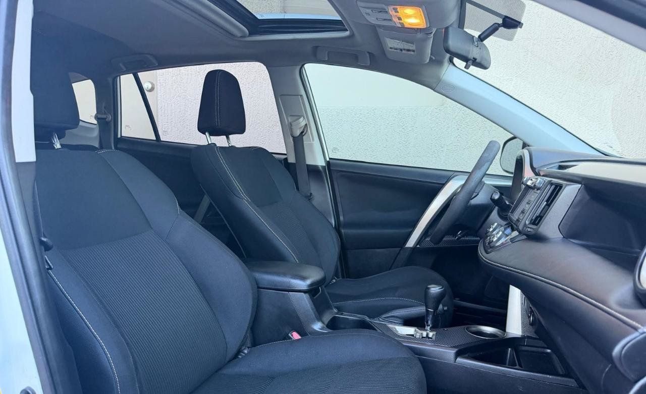 Used 2015 Toyota RAV4 XLE FWD image 17