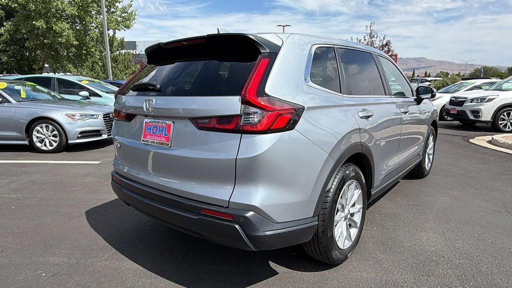 Used 2023 Honda CR-V EX-L image 3