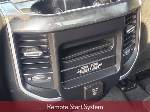 Used 2019 RAM 1500 Big Horn AWD/4WD image 34
