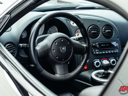 Used 2009 Dodge Viper ACR RWD image 6