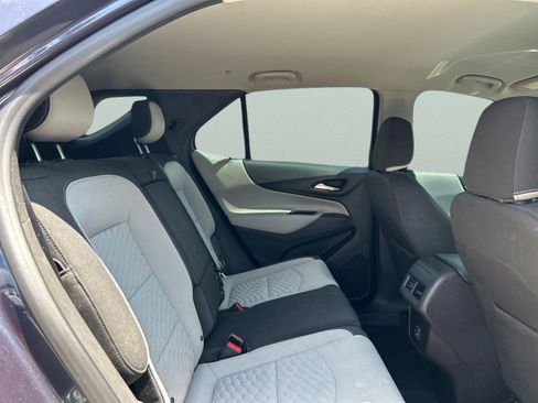 Used 2019 Chevrolet Equinox LS FWD image 11
