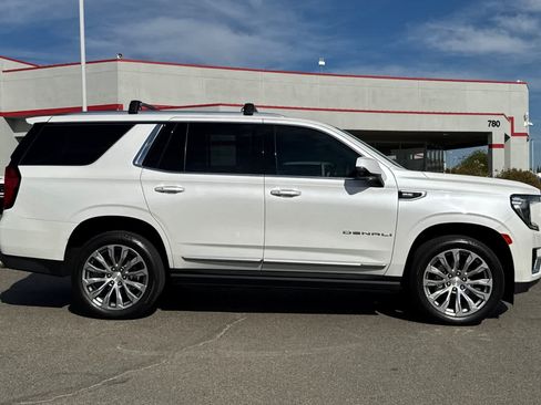 Used 2022 GMC Yukon Denali AWD/4WD image 6