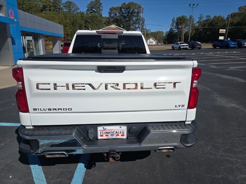 Used 2020 Chevrolet Silverado 1500 LTZ w/ LTZ Convenience Package image 7