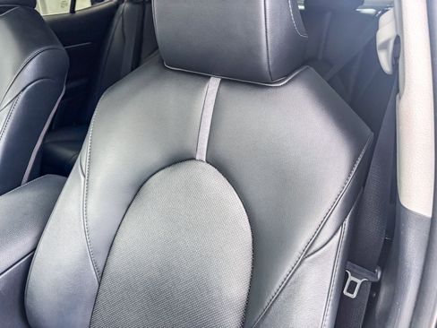 Used 2024 Toyota Camry XLE image 24