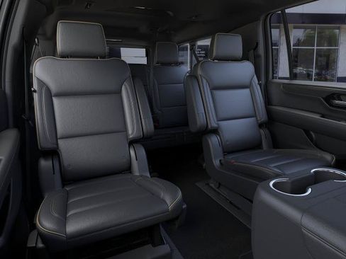 New 2026 GMC Yukon XL Elevation w/ Elevation Premium Package RWD image 17