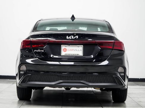 Used 2024 Kia Forte LXS FWD image 12