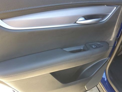 Certified 2023 Cadillac XT5 Luxury FWD image 13