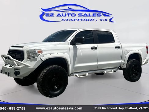Used 2015 Toyota Tundra SR5 w/ SR5 Upgrade Package AWD/4WD image 9