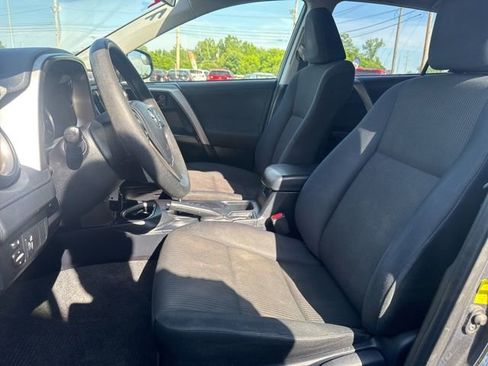 Used 2016 Toyota RAV4 LE AWD/4WD image 14