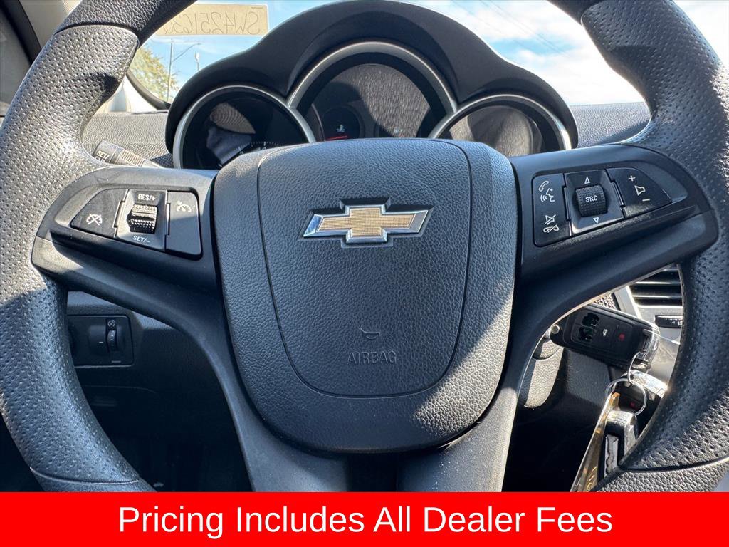 Used 2015 Chevrolet Cruze LT FWD image 16