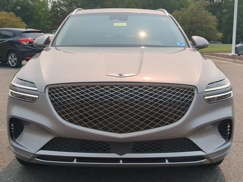 Used 2023 Genesis GV70 2.5T w/ Advanced Package AWD/4WD image 8