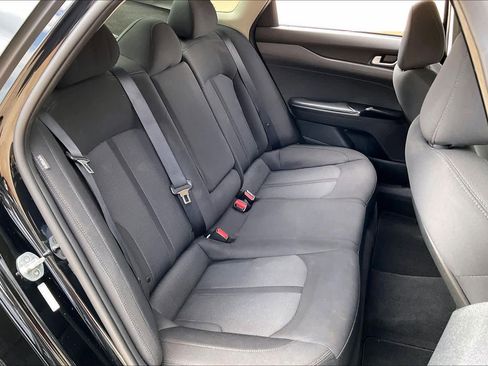 Used 2021 Kia K5 LXS FWD image 19